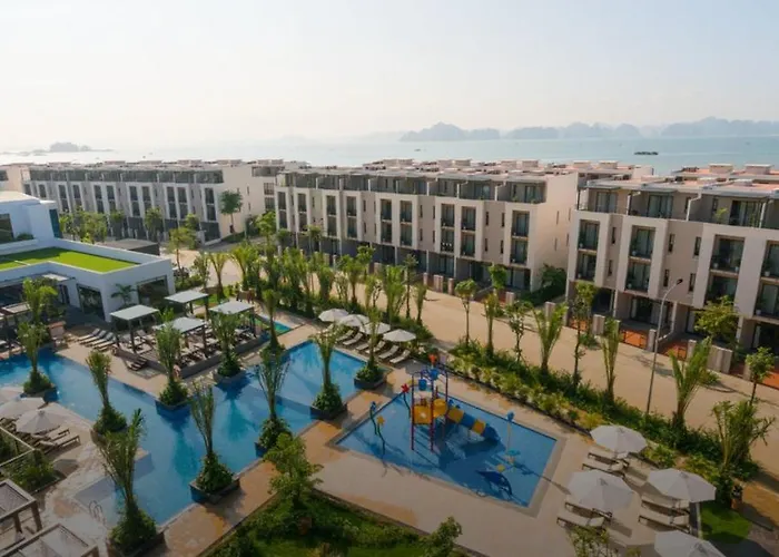 Royal Lotus Resort&villas Nhà nghỉ *