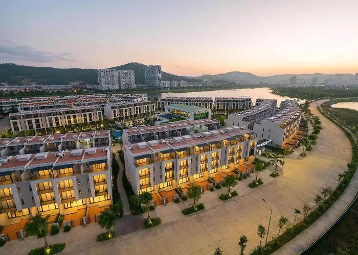 Nhà nghỉ Royal Lotus Resort&villas