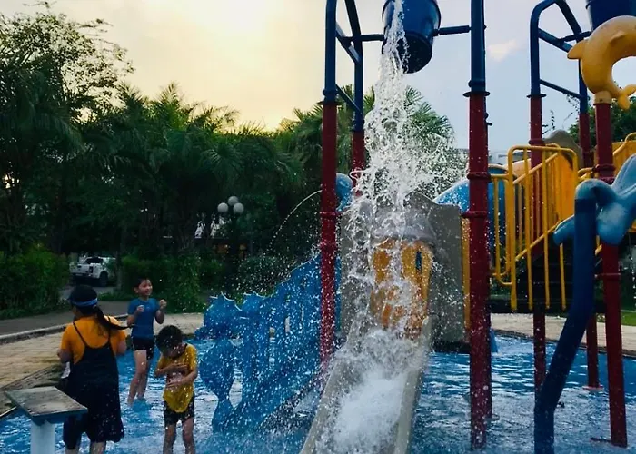 Nhà nghỉ Royal Lotus Resort&villas
